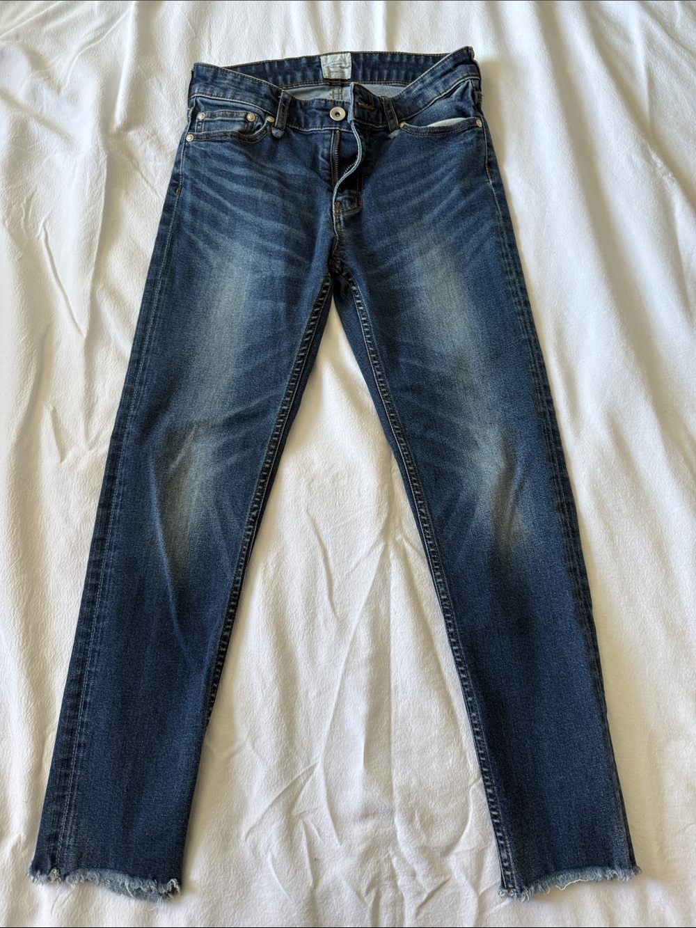 Slim Women's Jeans in Dark Blue Wash